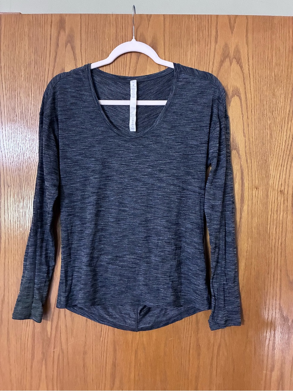 lululemon athletica Dark Heather Gray Long Sleeve Scoop Neck Tee
